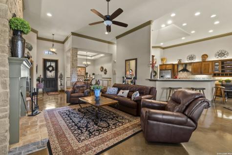 1292 Long Creek New Braunfels TX 78130