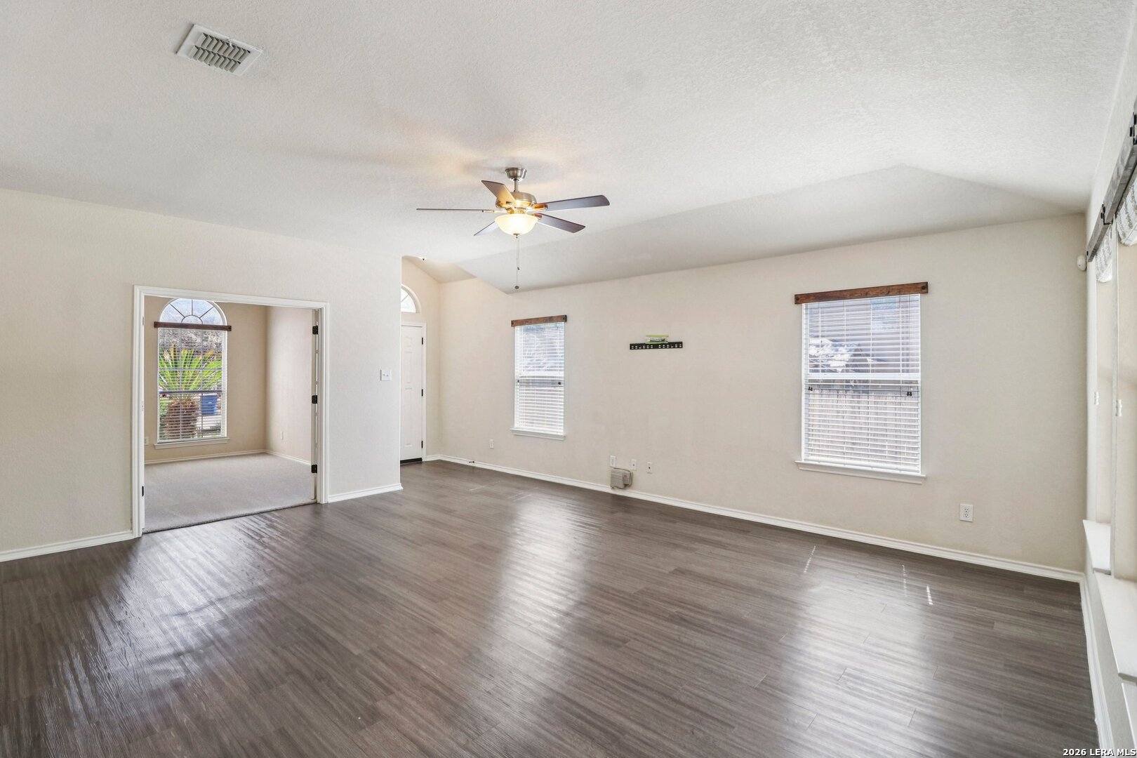 10723 Kobort Helotes TX 78023