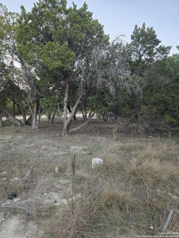 712 Scenic Bandera TX 78003