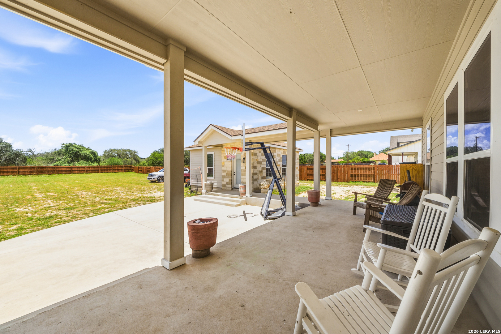 55 Log Cabin Way Poteet TX 78065