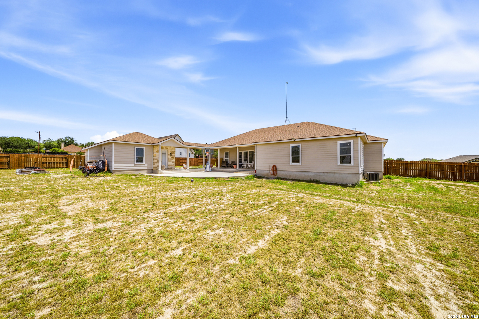 55 Log Cabin Way Poteet TX 78065