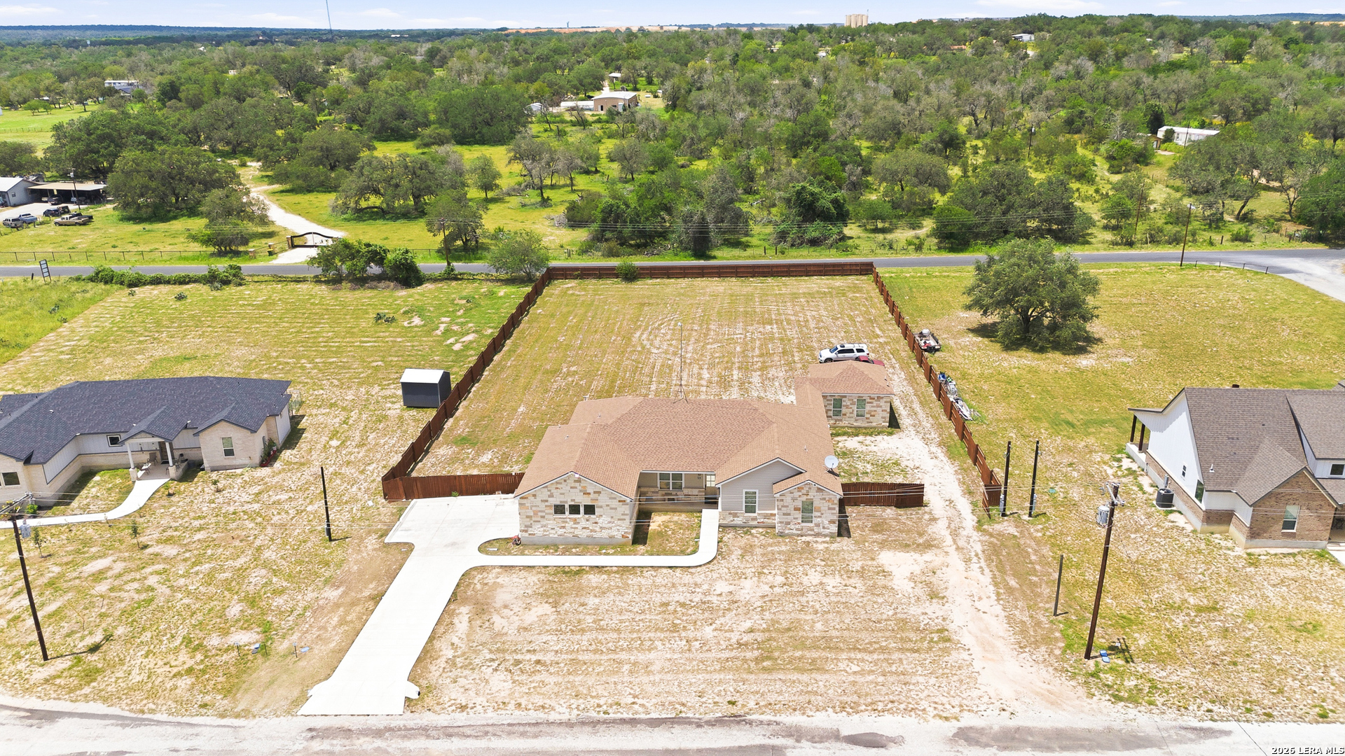55 Log Cabin Way Poteet TX 78065