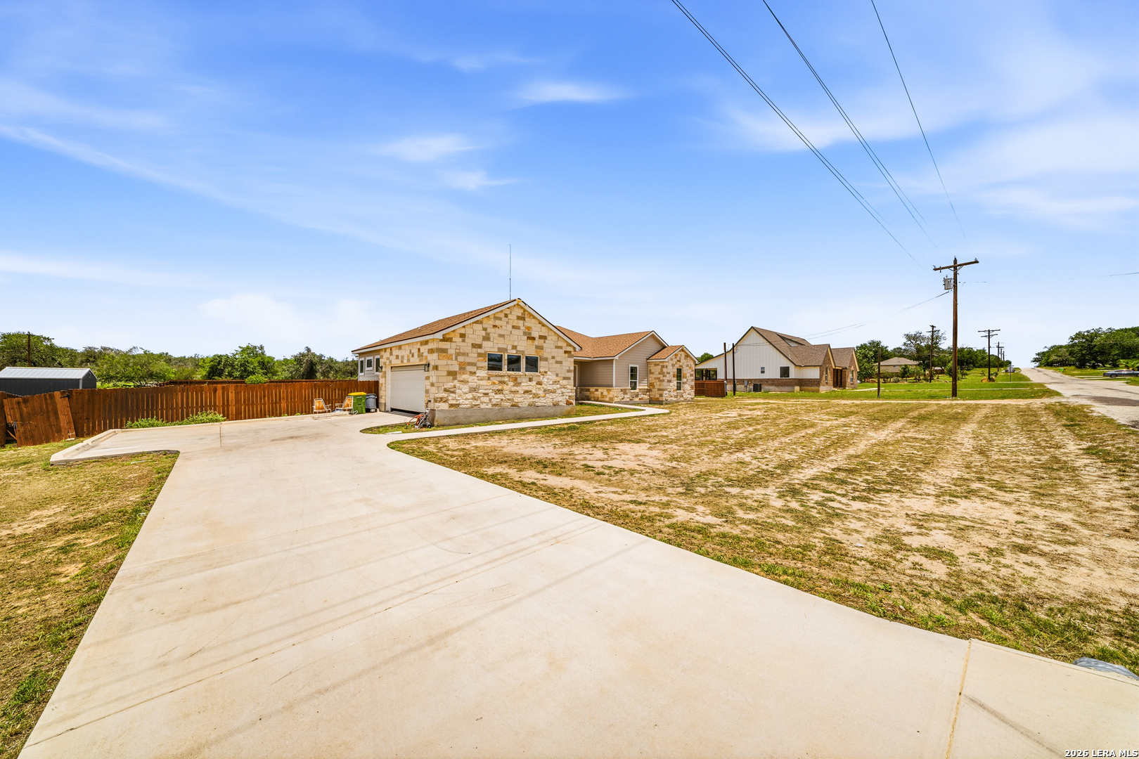 55 Log Cabin Way Poteet TX 78065