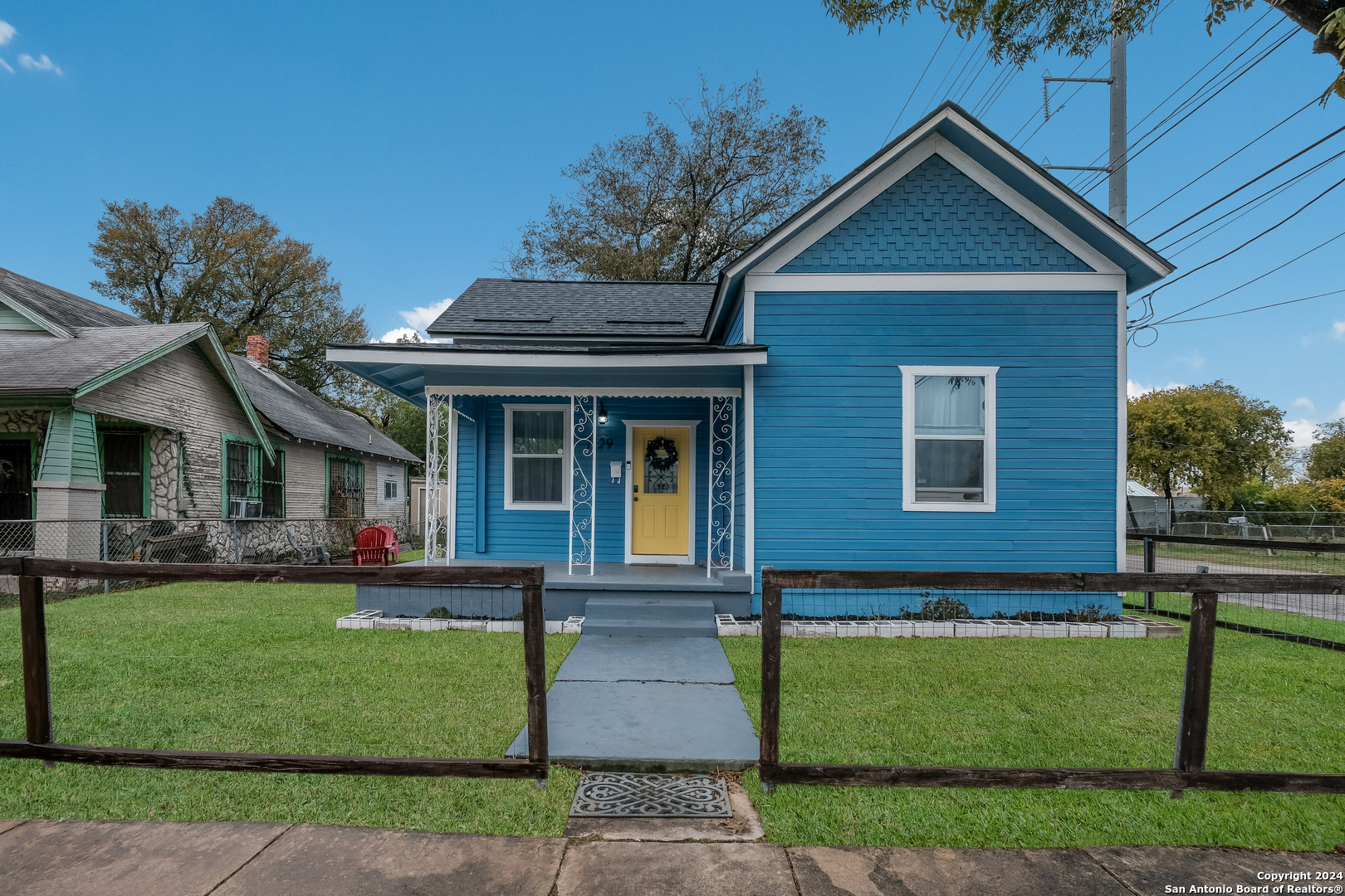 1129 N Smith Street San Antonio TX 78207