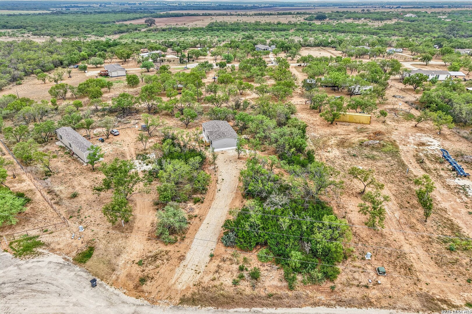 172 County Road 2667 Devine TX 78016