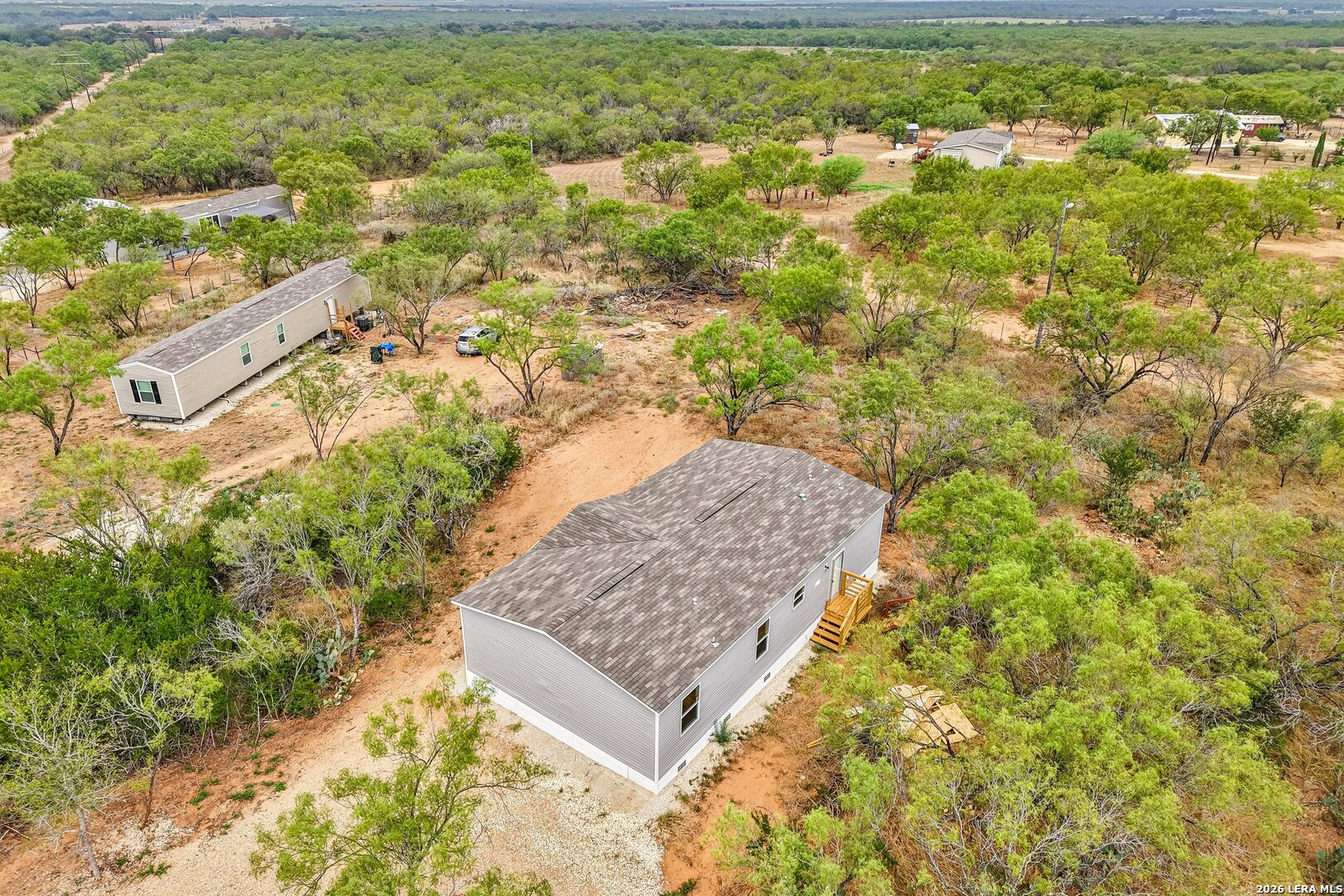 172 County Road 2667 Devine TX 78016