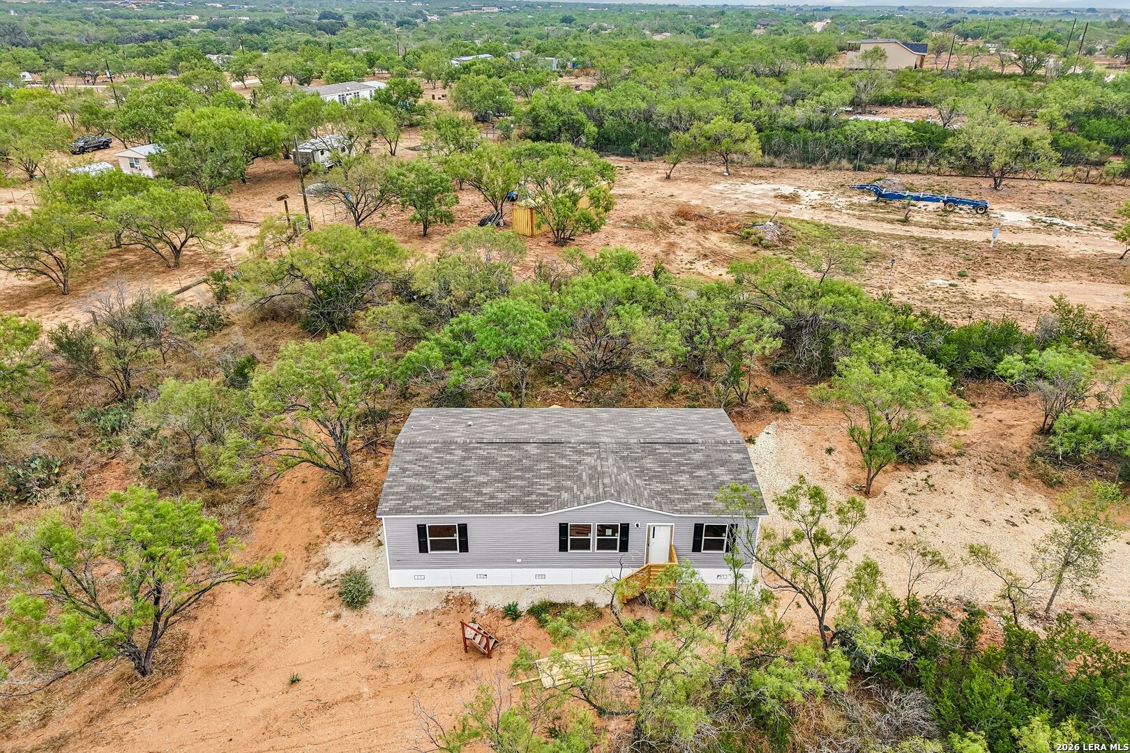 172 County Road 2667 Devine TX 78016