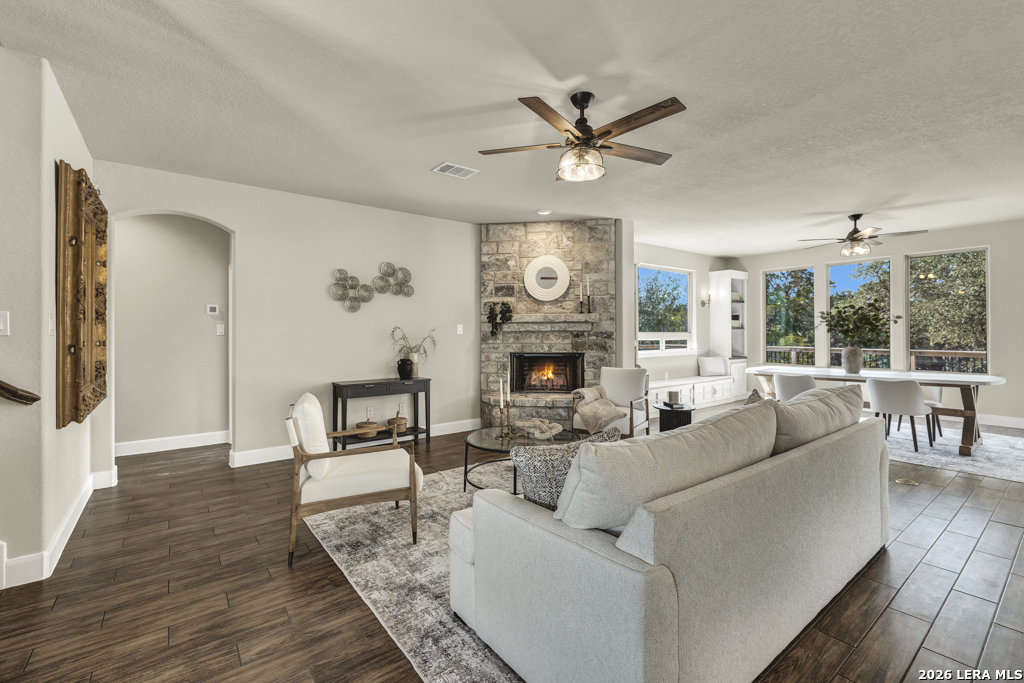 1621 Angolo New Braunfels TX 78132