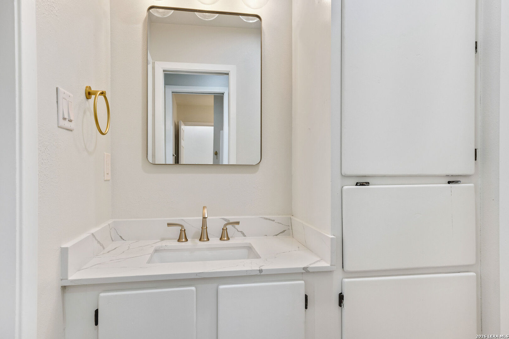 401 Deer Creek Boerne TX 78006