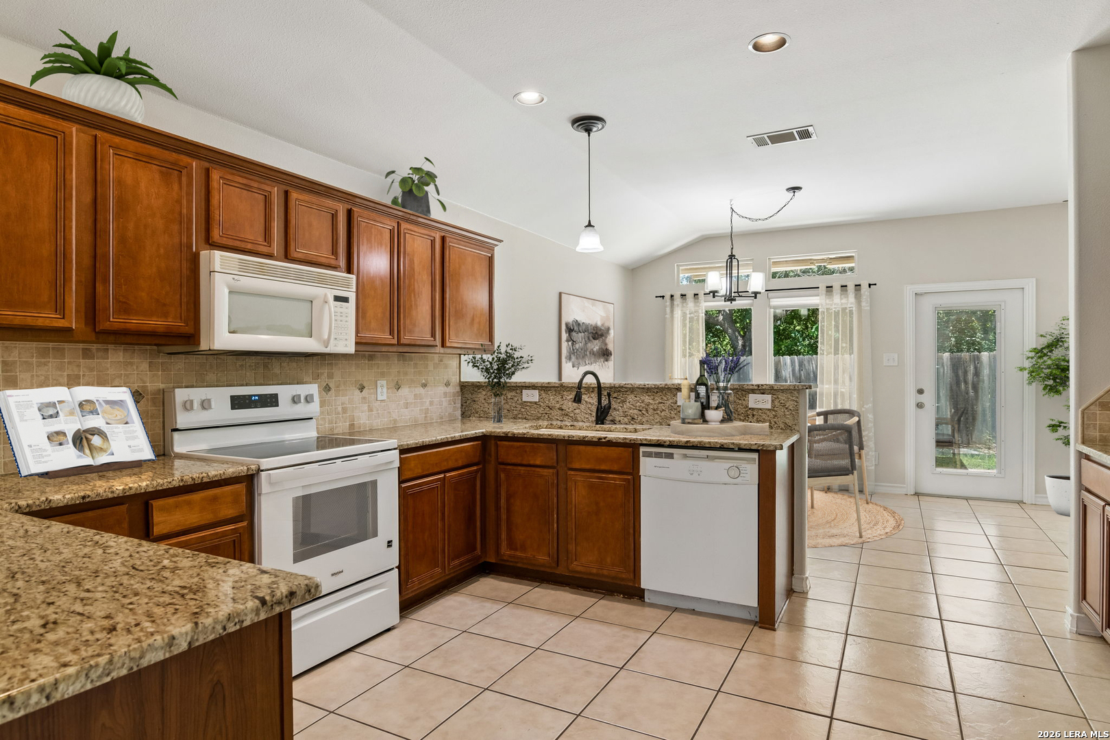 1303 Bluff Forest San Antonio TX 78248