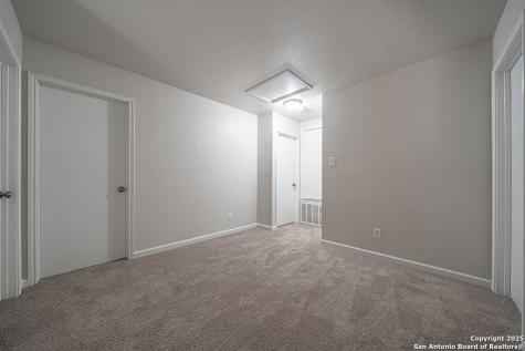 4910 Larkhill Farm San Antonio TX 78244