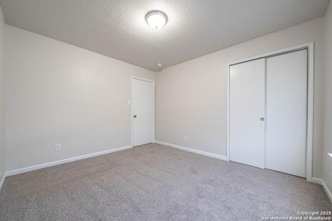 4910 Larkhill Farm San Antonio TX 78244