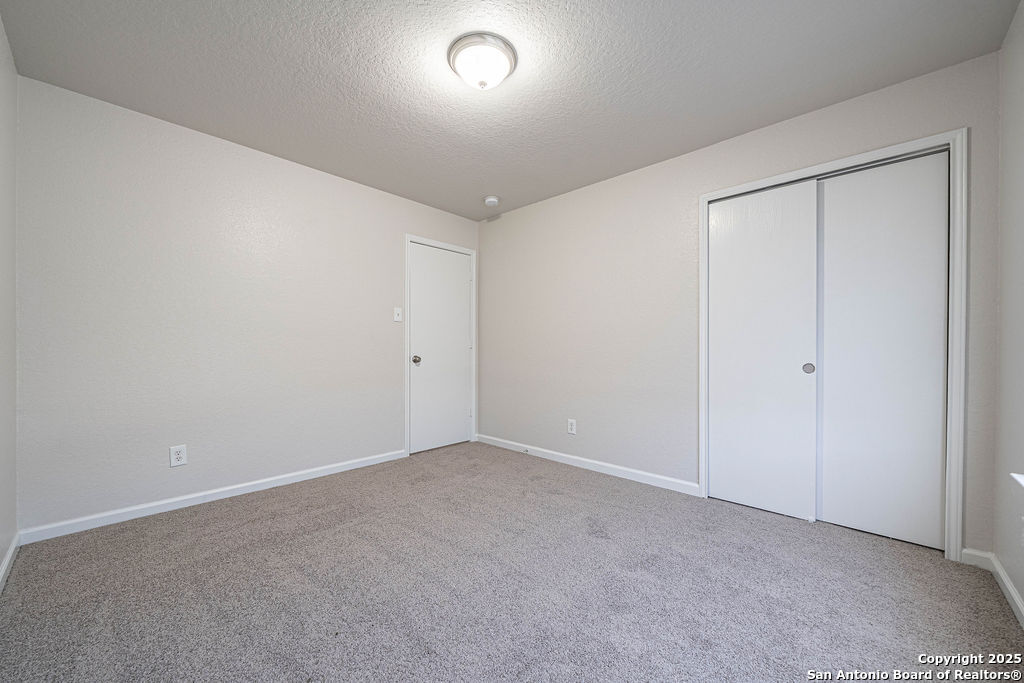 4910 Larkhill Farm San Antonio TX 78244