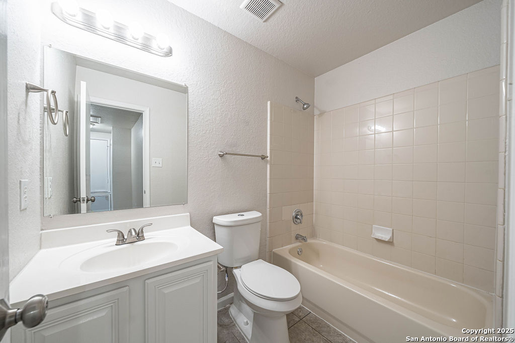 4910 Larkhill Farm San Antonio TX 78244