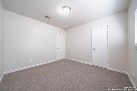 4910 Larkhill Farm San Antonio TX 78244