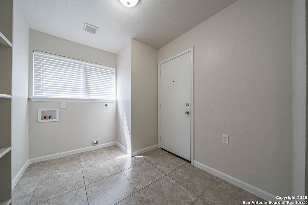 4910 Larkhill Farm San Antonio TX 78244