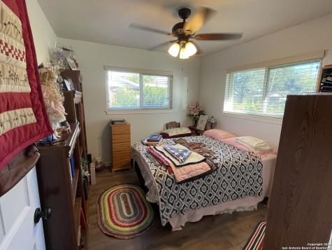 1710 Rosewood Seguin TX 78155