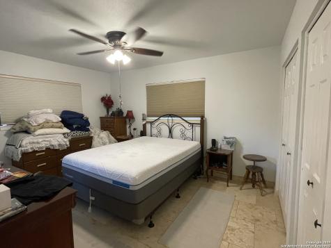 1710 Rosewood Seguin TX 78155