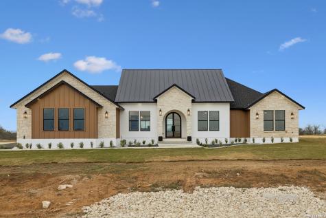 191 Hidden Ranch Floresville TX 78114