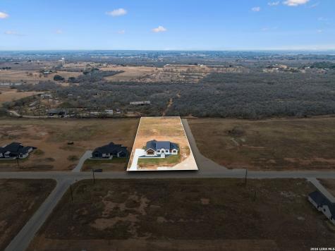 191 Hidden Ranch Floresville TX 78114