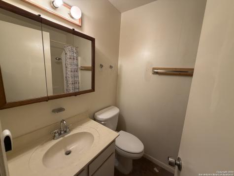 7139 Laurel Valley San Antonio TX 78242