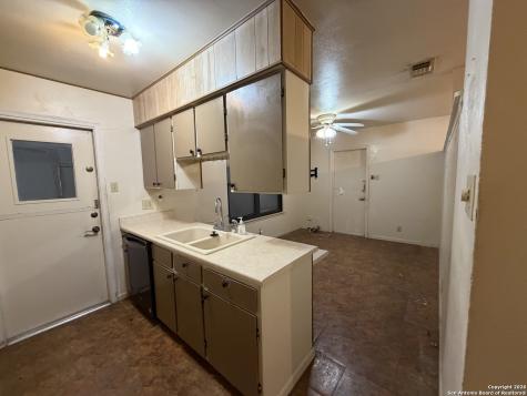 7139 Laurel Valley San Antonio TX 78242