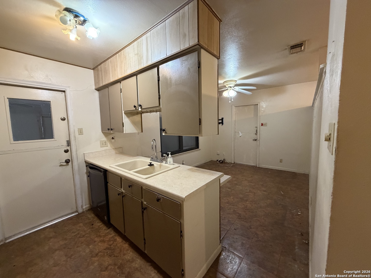 7139 Laurel Valley San Antonio TX 78242