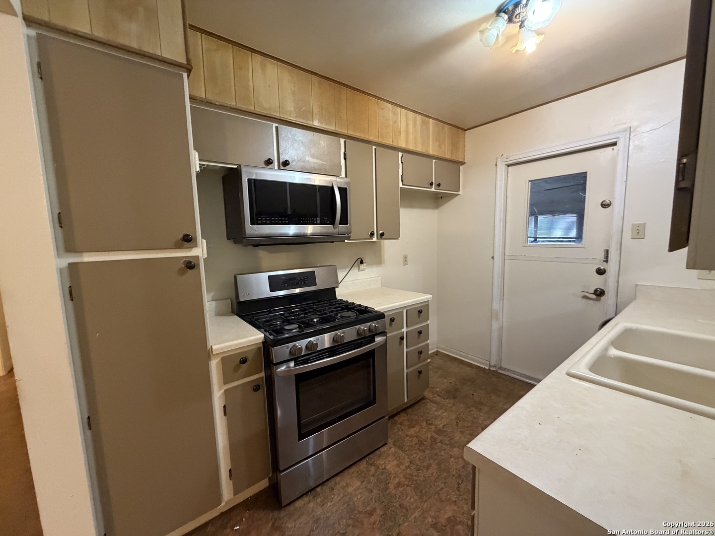7139 Laurel Valley San Antonio TX 78242