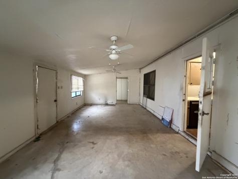 7139 Laurel Valley San Antonio TX 78242