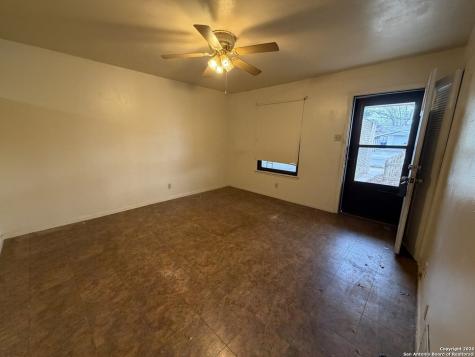 7139 Laurel Valley San Antonio TX 78242