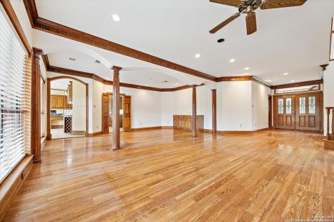 640 Woodlake Mcqueeney TX 78123
