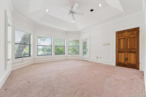 640 Woodlake Mcqueeney TX 78123