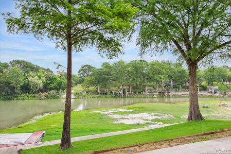 640 Woodlake Mcqueeney TX 78123