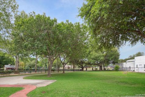 640 Woodlake Mcqueeney TX 78123