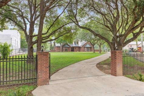 640 Woodlake Mcqueeney TX 78123