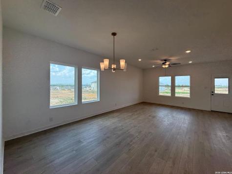 120 Peeps Court Adkins TX 78101