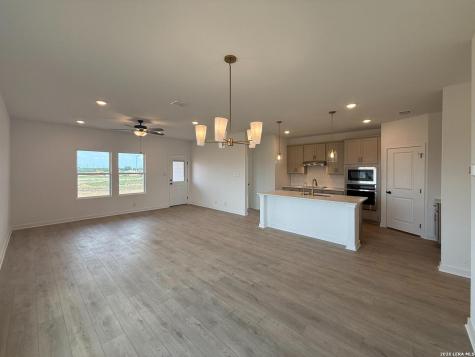 120 Peeps Court Adkins TX 78101
