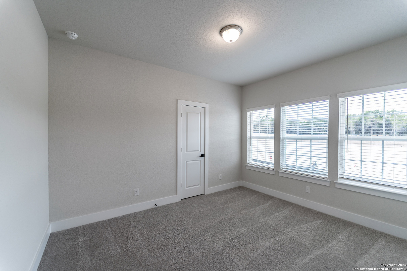 145 Hazel Way Mico TX 78066