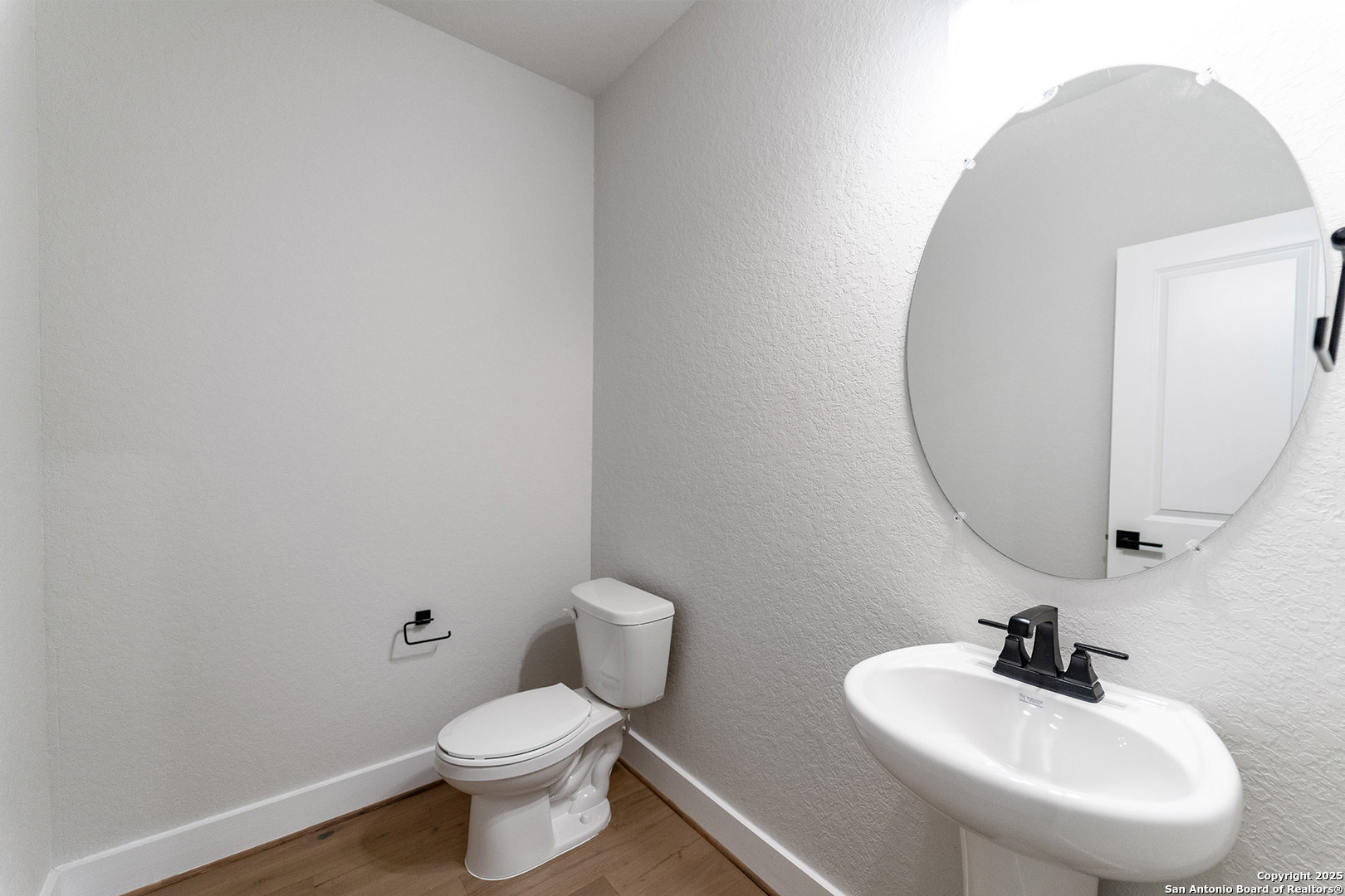 145 Hazel Way Mico TX 78066