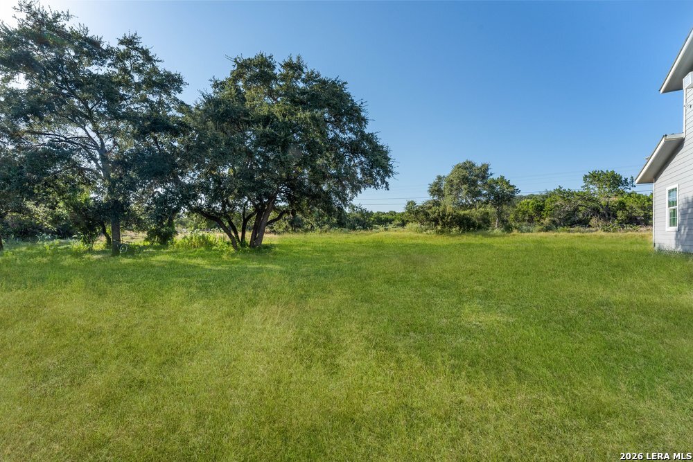 323 Lakeside Lakehills TX 78063