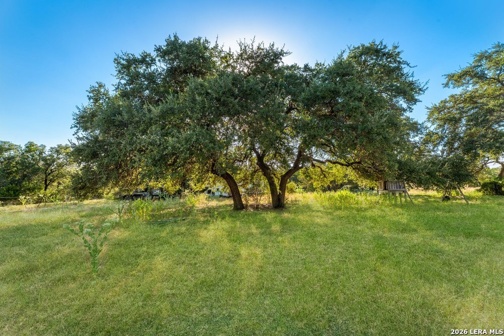 323 Lakeside Lakehills TX 78063