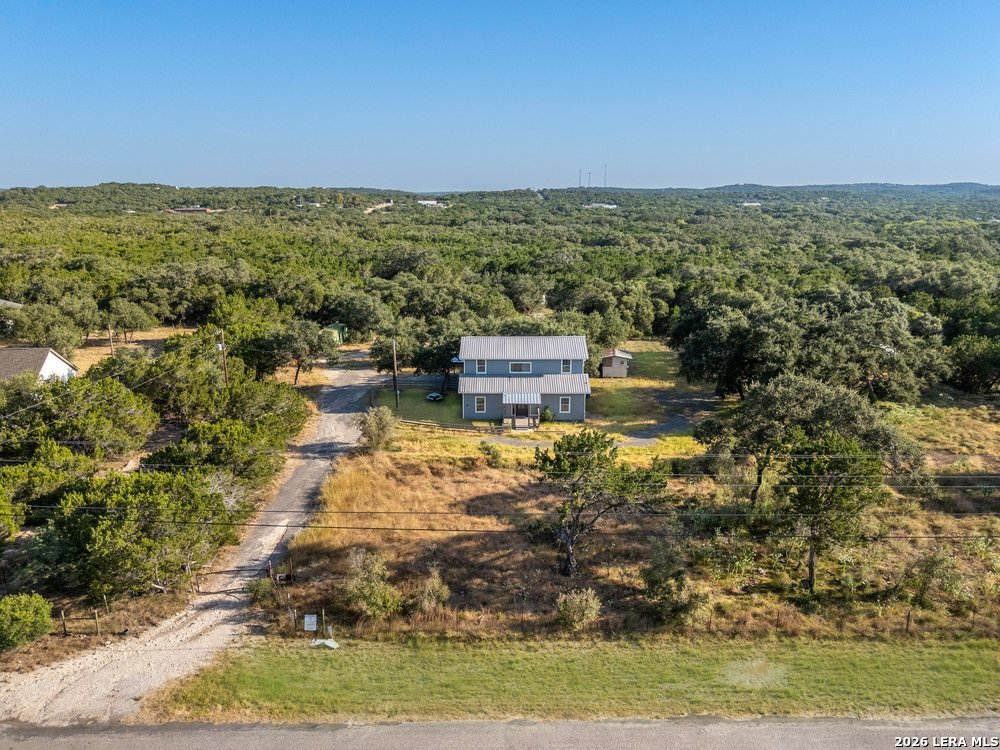 323 Lakeside Lakehills TX 78063