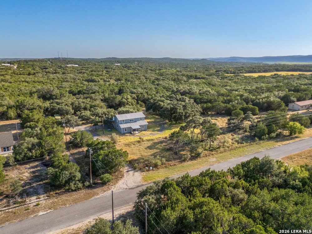 323 Lakeside Lakehills TX 78063