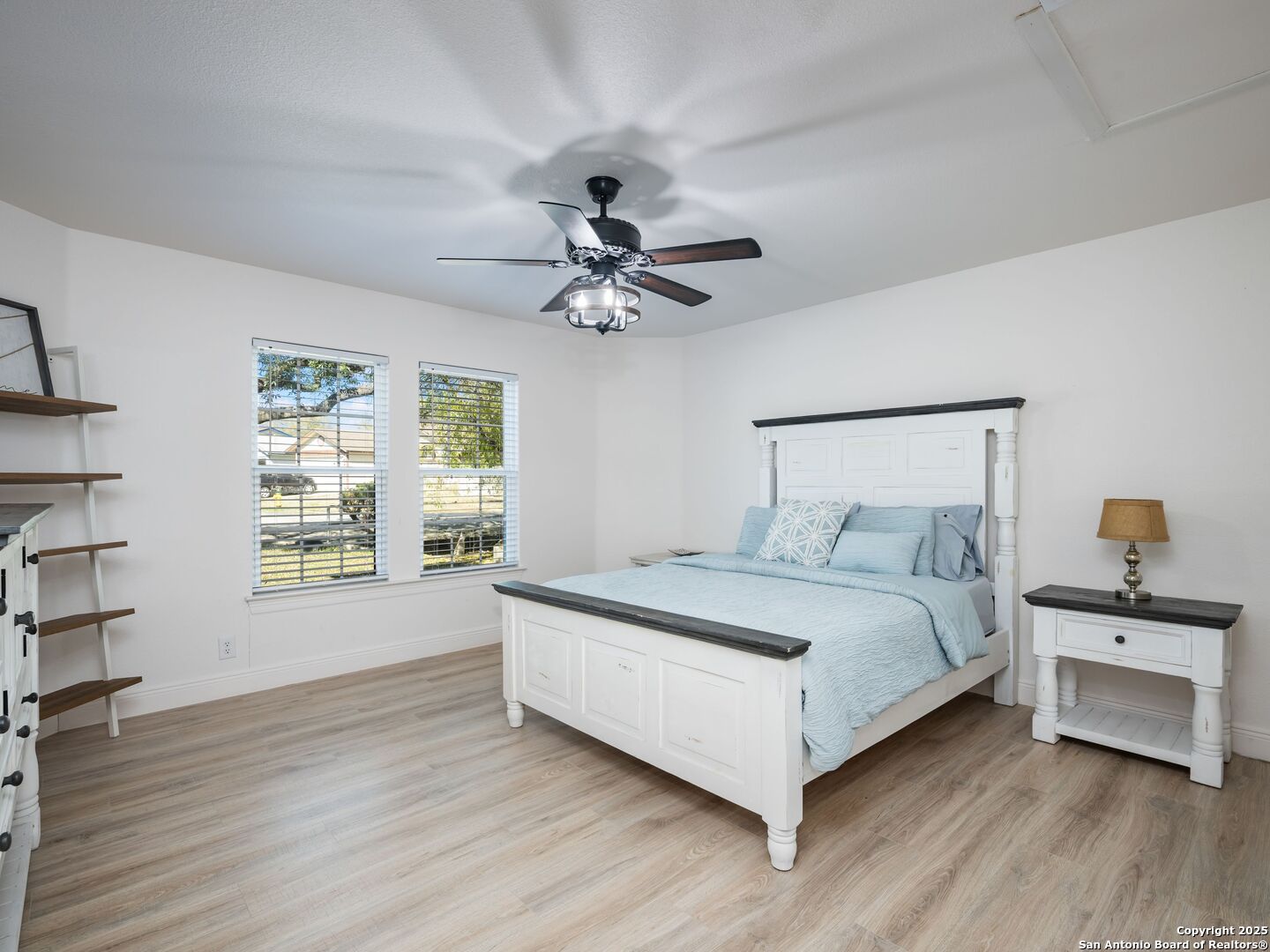 8403 Maple Ridge San Antonio TX 78239