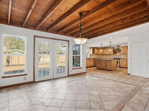 543 Robinhood Alamo Heights TX 78209