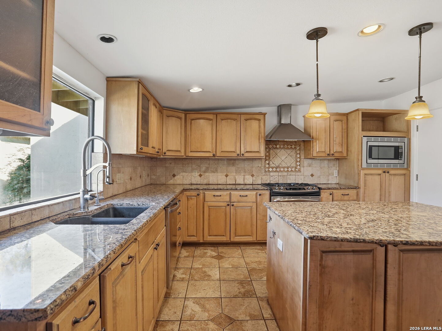543 Robinhood Alamo Heights TX 78209