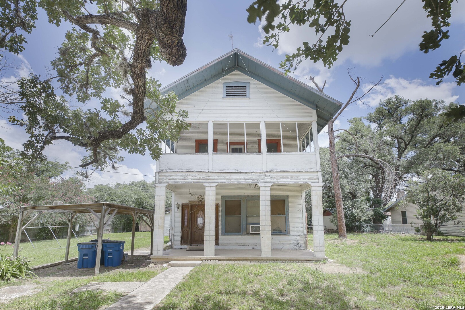 623 San Antonio Street Pleasanton TX 78064