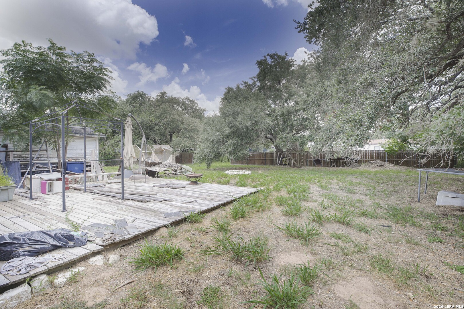 623 San Antonio Street Pleasanton TX 78064