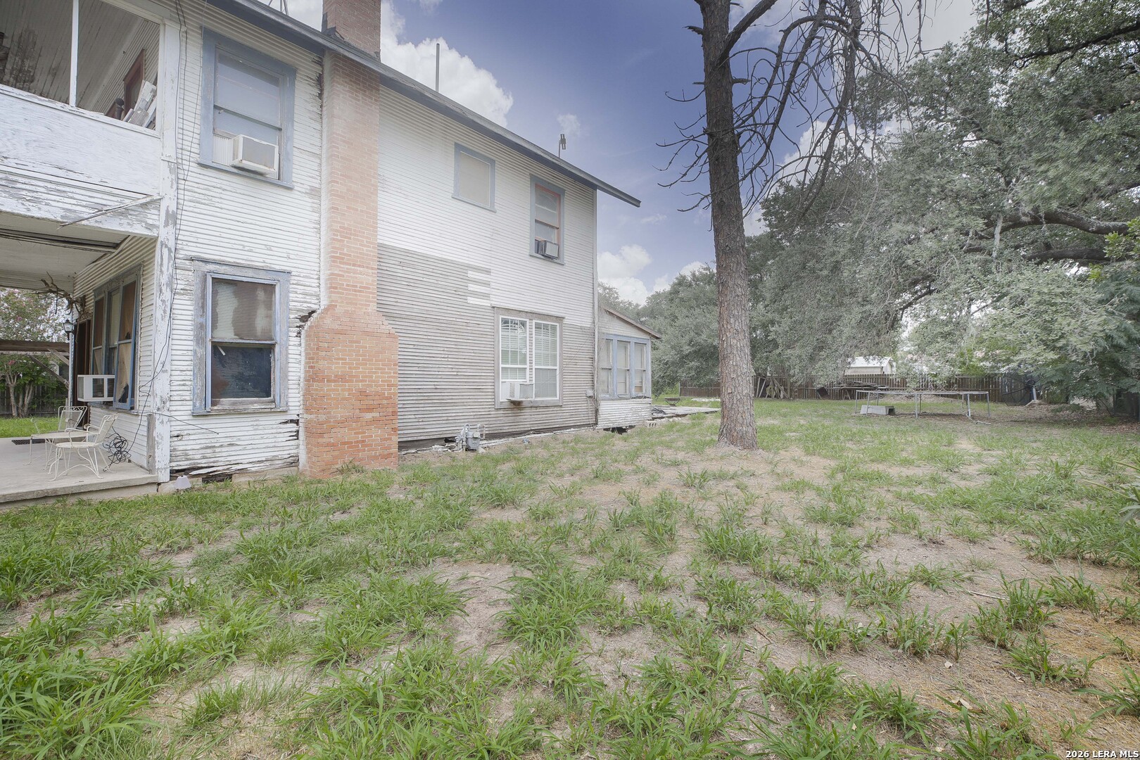 623 San Antonio Street Pleasanton TX 78064