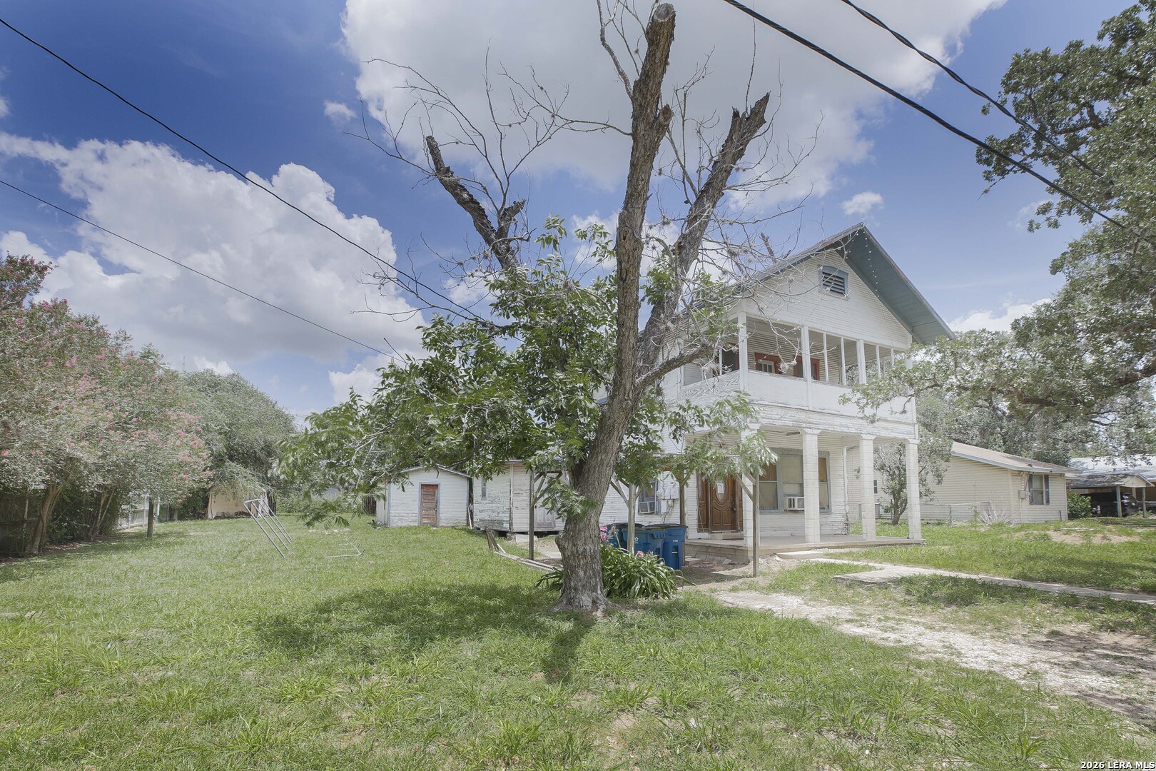 623 San Antonio Street Pleasanton TX 78064